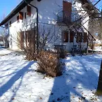 Gino's House *